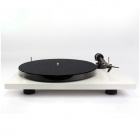 Pro-Ject E1 Phono vinylspelare med Ortofon OM5e-pickup, pianovit (1 st kvar)