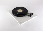 Rega Planar 1 Plus vinylspelare med Carbon MM-pickup & RIAA-steg, mattvit