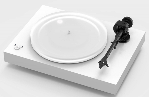 Pro-Ject X2 vinylspelare med Ortofon 2M Silver, pianolackad vit i gruppen Vinyl / Vinylspelare hos Ljudfokus.se (10203000238)