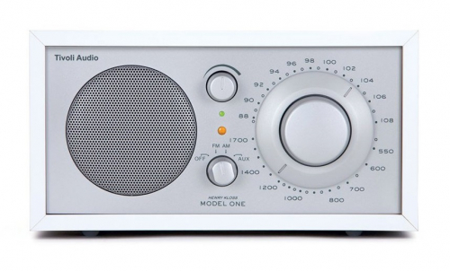 Tivoli Audio Model One, FM-radio vit/silver RETUREXEMPLAR i gruppen Fyndhörnan hos Ljudfokus.se (404TAM1WHB1)
