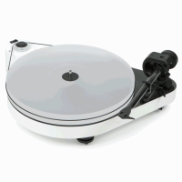 Pro-Ject RPM-5 Carbon, vinylspelare exkl. pickup, pianovit 