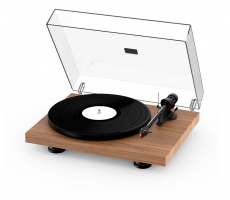 Pro-Ject Debut Carbon EVO vinylspelare med Ortofon 2M Red pickup, valnöt