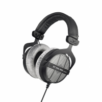 Beyerdynamic DT 990 PRO 250 Ohm, öppen over-ear studiohörlur Returexemplar