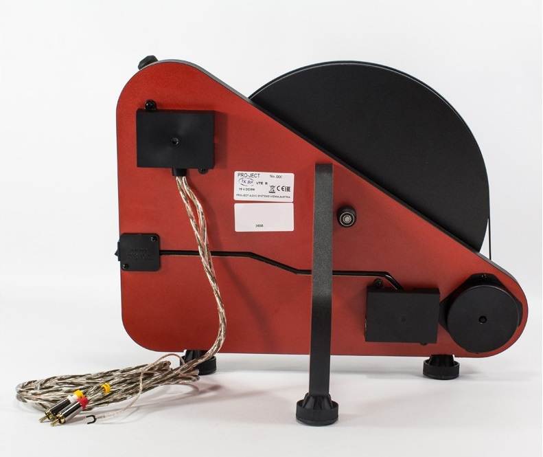 Pro-Ject VT-E vertikal vinylspelare med pickup, röd