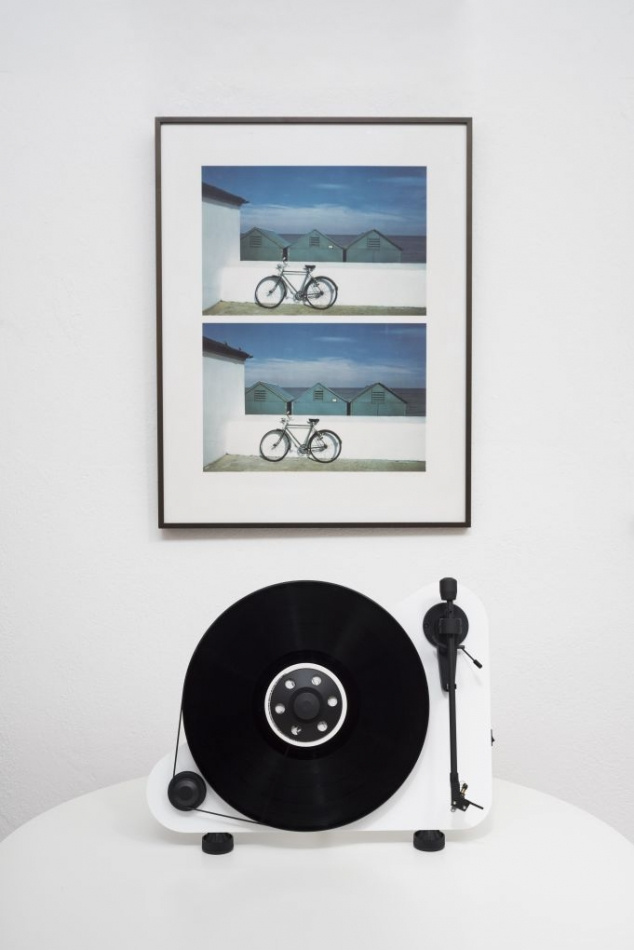 Pro-Ject VT-E vertikal vinylspelare med pickup, vit