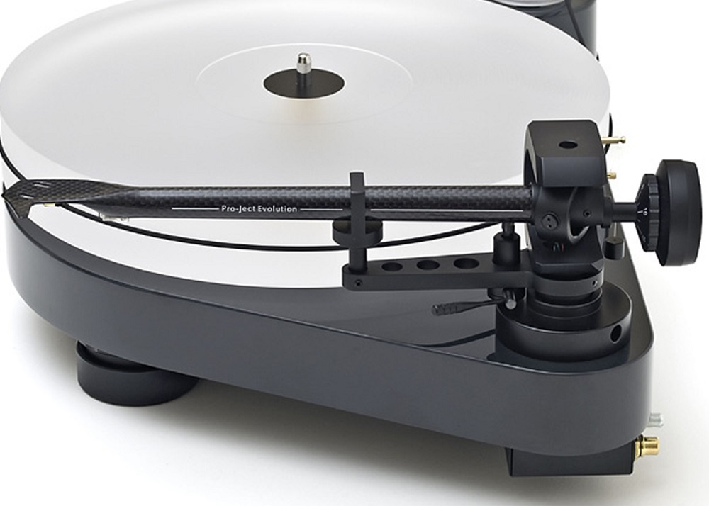 Pro-Ject RPM-5 Carbon, vinylspelare exkl. pickup, pianosvart