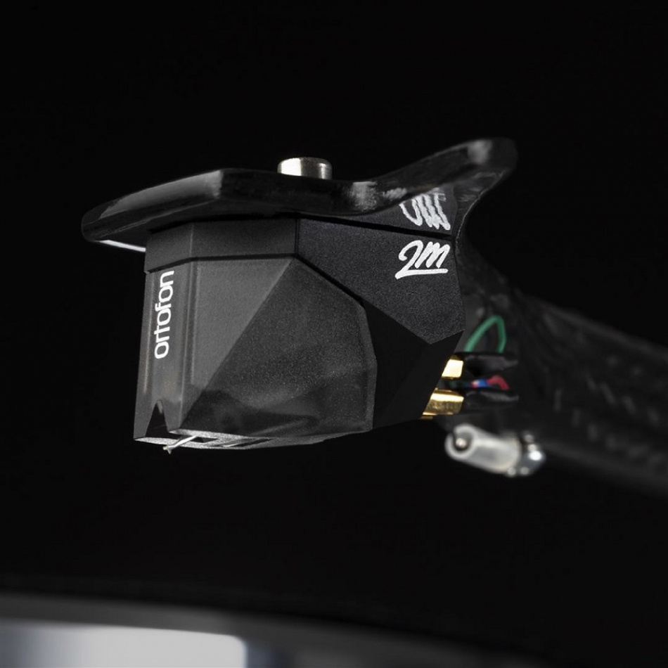 Pro-Ject X2 vinylspelare med Ortofon 2M Silver, valnöt