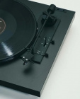 Pro-Ject A1 helautomatisk vinylspelare med Ortofon OM10, svart Pro-Ject A1 helautomatisk vinylspelare med Ortofon OM10, svart
