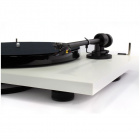 Pro-Ject E1 vinylspelare med Ortofon OM5e-pickup, pianovit