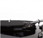 Pro-Ject E1 Phono vinylspelare med Ortofon OM5e-pickup, pianosvart