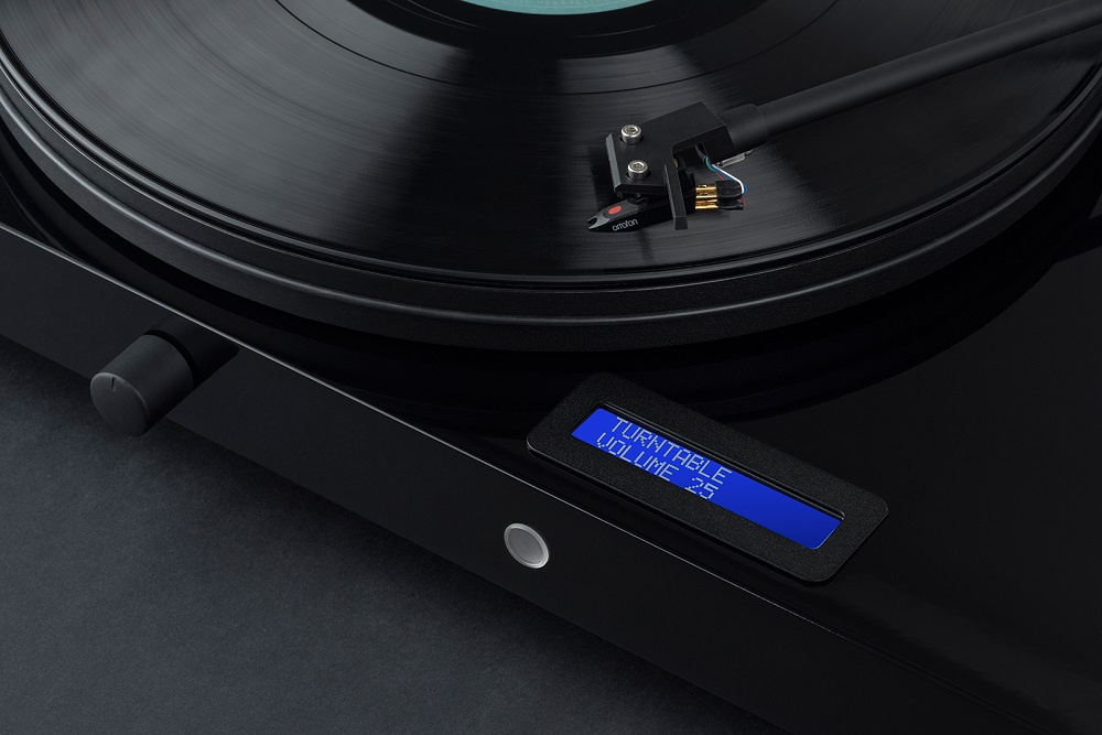 Pro-Ject Jukebox E vinylspelare med förstärkare & Bluetooth, svart Returexemplar