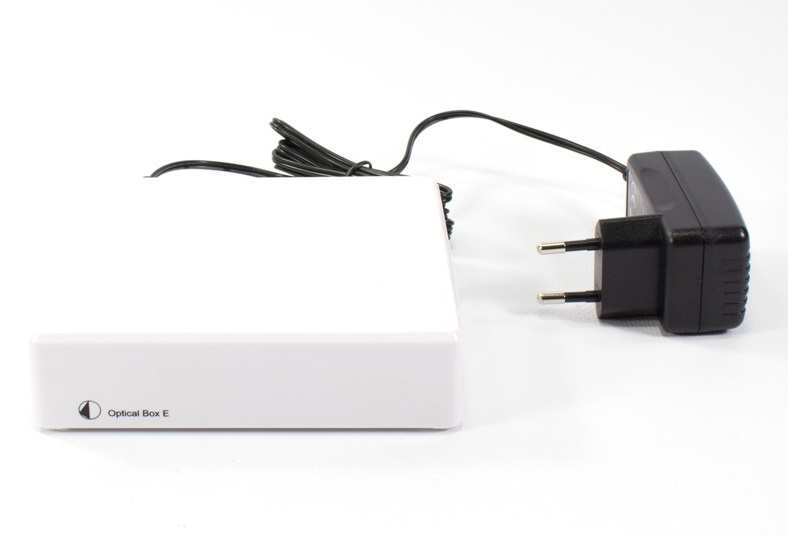 Pro-Ject Optical Box E Phono, RIAA-steg med optisk utgång för vinylspelare, vit