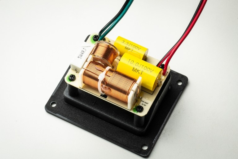 Pro-Ject Speaker Box 5E stativhögtalare, vitt par