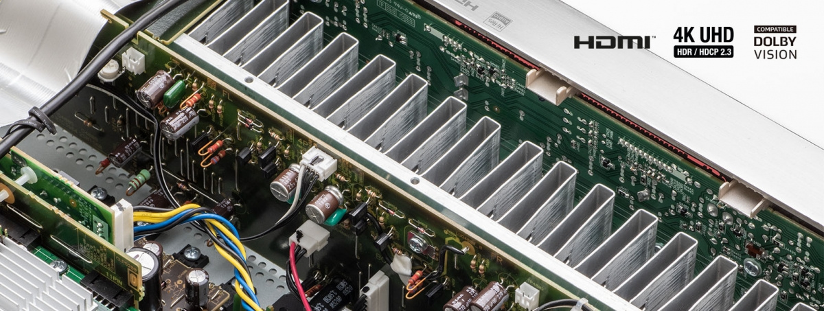 Marantz NR1200 stereoförstärkare med nätverk, Bluetooth, RIAA-steg & radio, silver