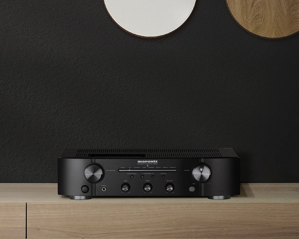 Marantz PM6007 stereoförstärkare med DAC & RIAA-steg, svart