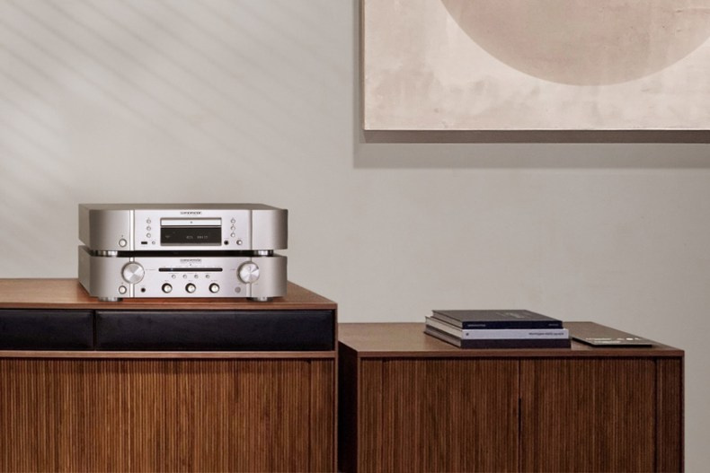 Marantz PM6007 stereoförstärkare med DAC & RIIA-steg, silver
