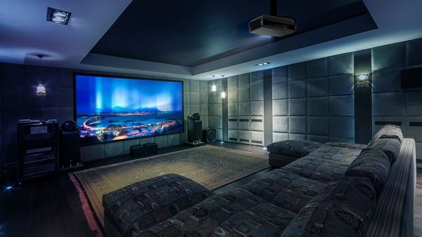 Optoma UHZ68LV Ultra HD 4K-laserprojektor med Dolby Vision