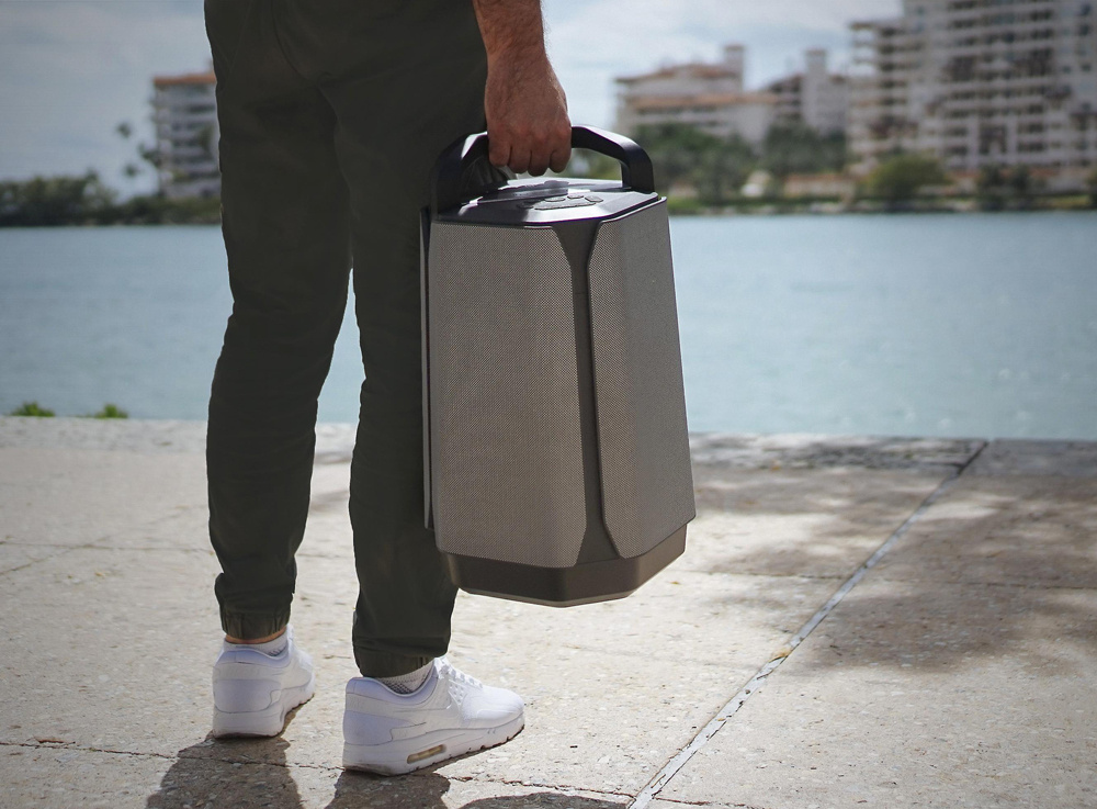 Soundcast VG7 portabel Bluetooth-högtalare