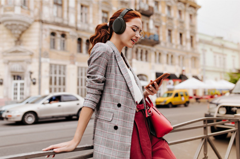 JVC HA-S100N trådlösa over-ear hörlurar med brusreducering, svart