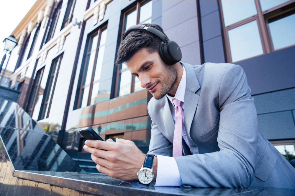 JVC HA-S91N trådlösa over-ear hörlurar med brusreducering, svart