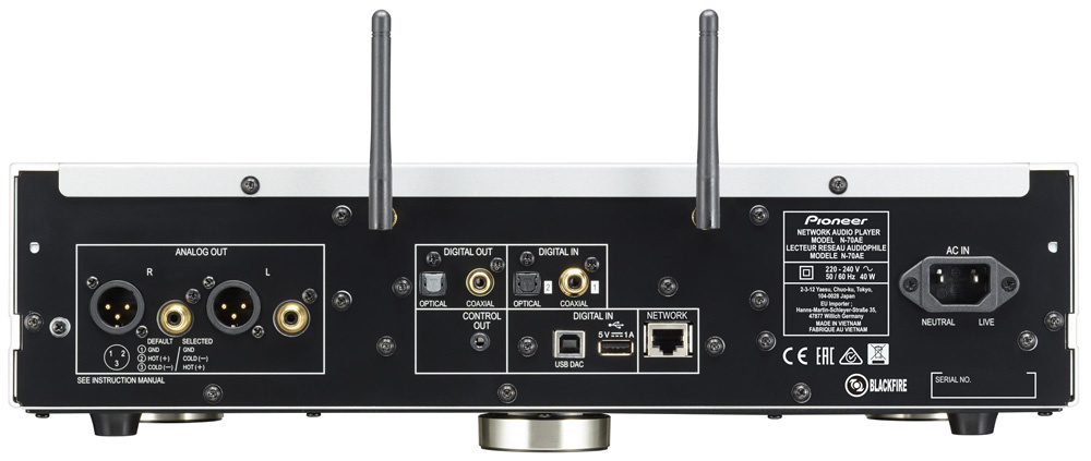 Pioneer N-70AE nätverksspelare/DAC, svart