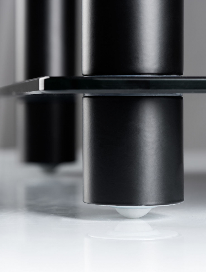 Norstone Epur 3, TV-mediabänk med svart stomme och svart glas