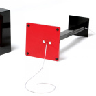 Norstone Esse Stand, högtalarstativ med röd fot 61 cm höga Norstone Esse Stand, högtalarstativ med röd fot 61 cm höga