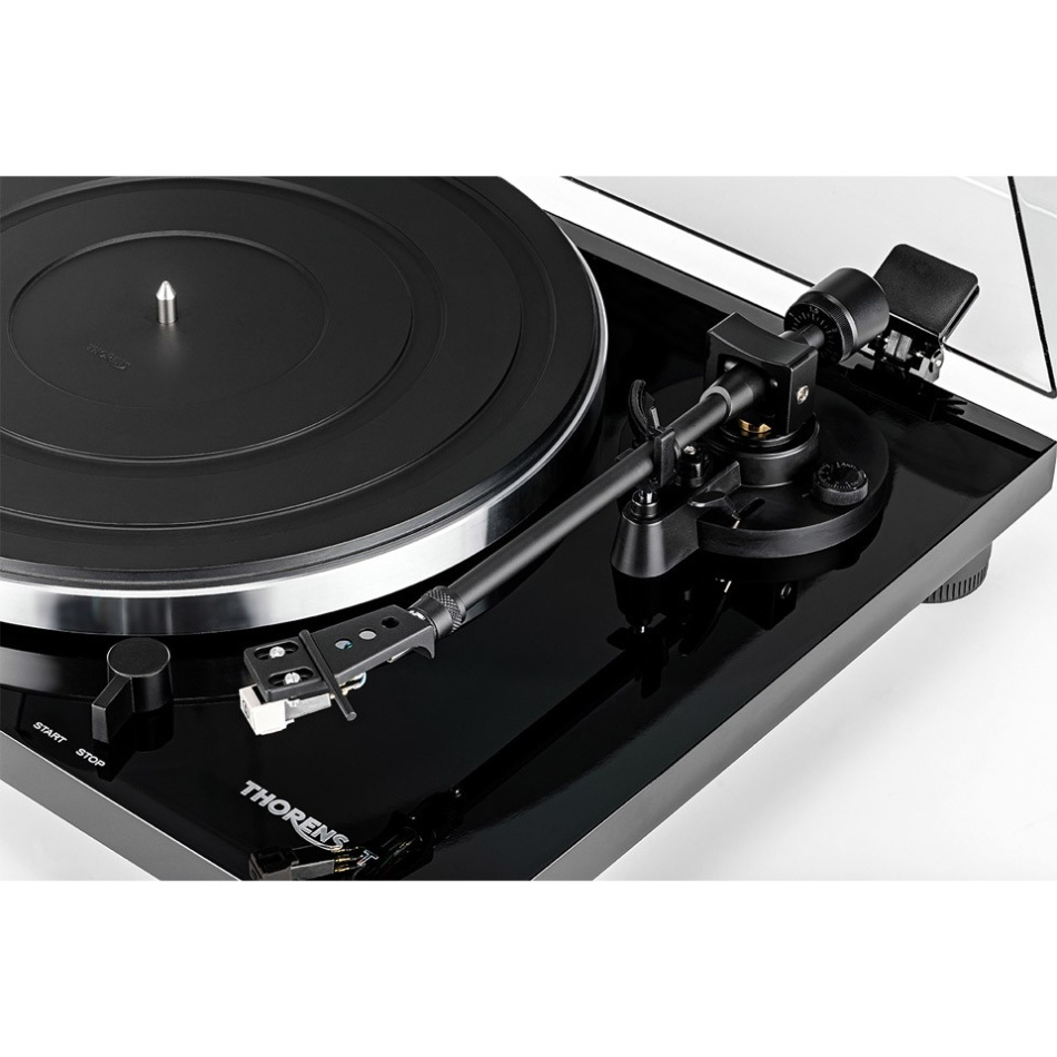 Thorens TD 201 skivspelare med Audio Technica AT3600-pickup, svart