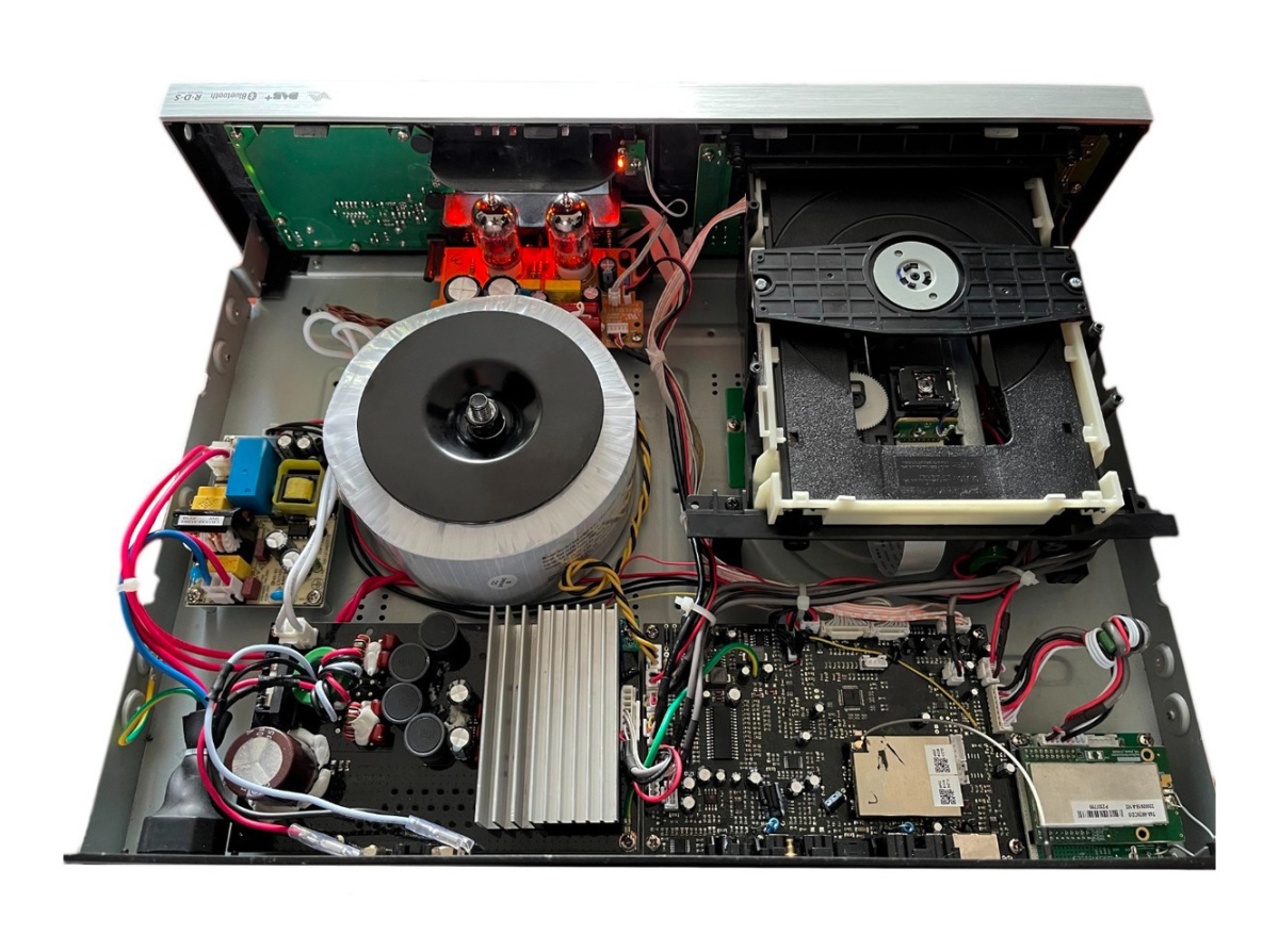 Taga Harmony HTR-1500CD nätverksreceiver med Bluetooth, CD & radio, silver