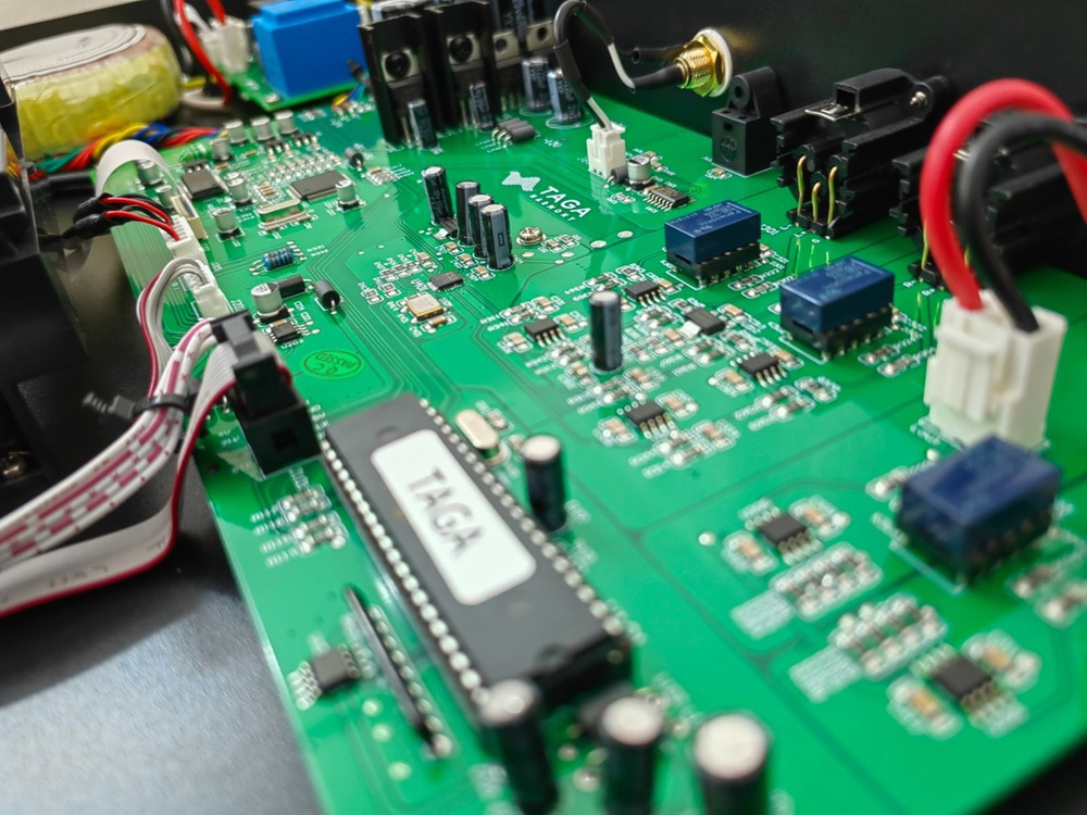 Taga Harmony TCD-50 CD-spelare med XLR, svart