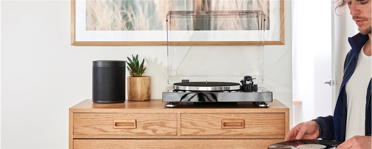 Yamaha MusicCast Vinyl 500 vinylspelare med nätverk, svart