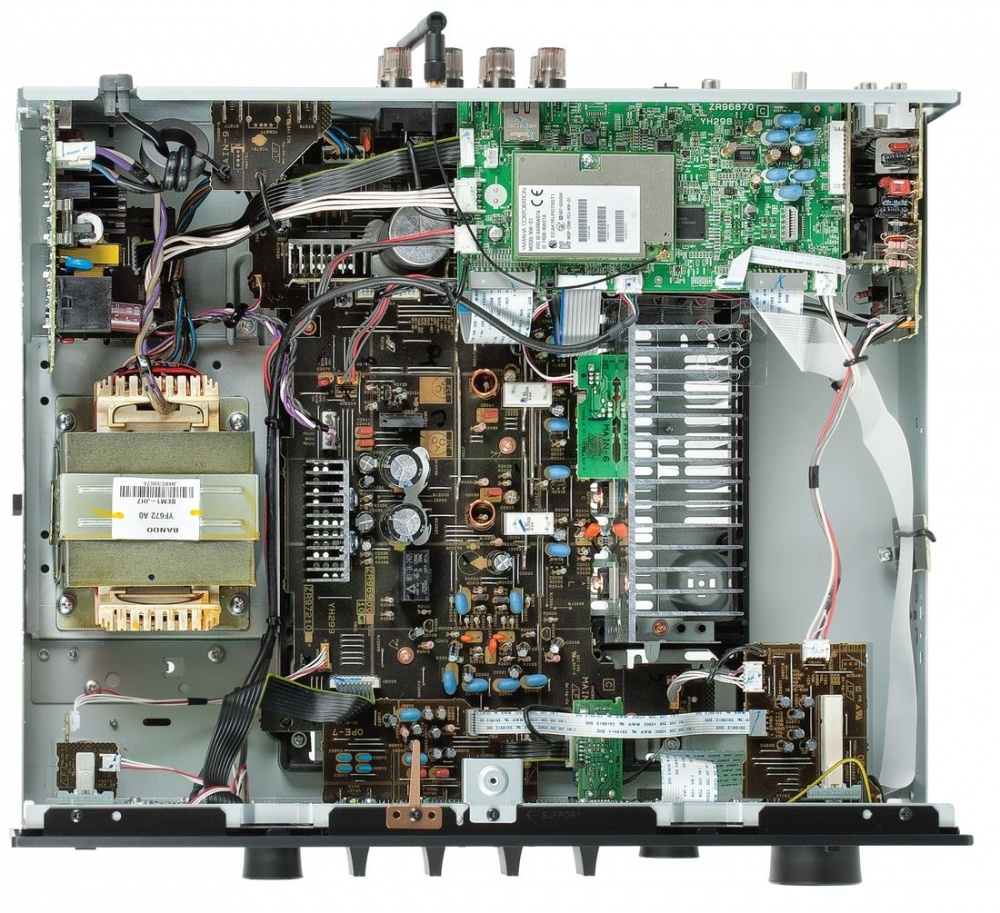Yamaha MusicCast R-N602 receiver med nätverk, svart