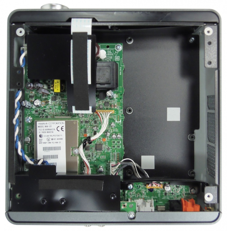 Yamaha WXC-50 stereoförsteg med MusicCast & DAC