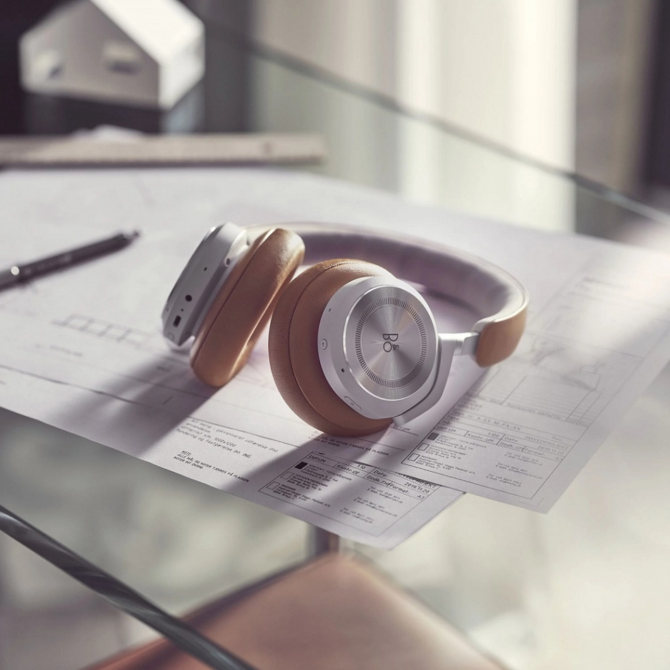 Bang & Olufsen Beoplay HX trådlösa over-ear hörlurar med brusreducering, brun