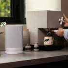 Sonos Move 2 bärbar Wifi-högtalare med AirPlay 2 & Bluetooth, vit Sonos Move 2 bärbar Wifi-högtalare med AirPlay 2 & Bluetooth, vit