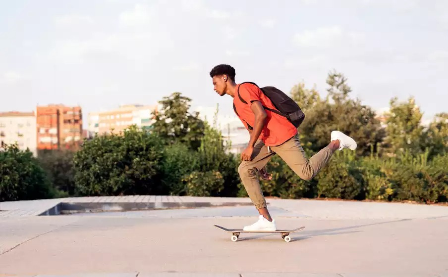 JBL Tune 115 True Wireless in-ear hörlurar med Bluetooth, vit