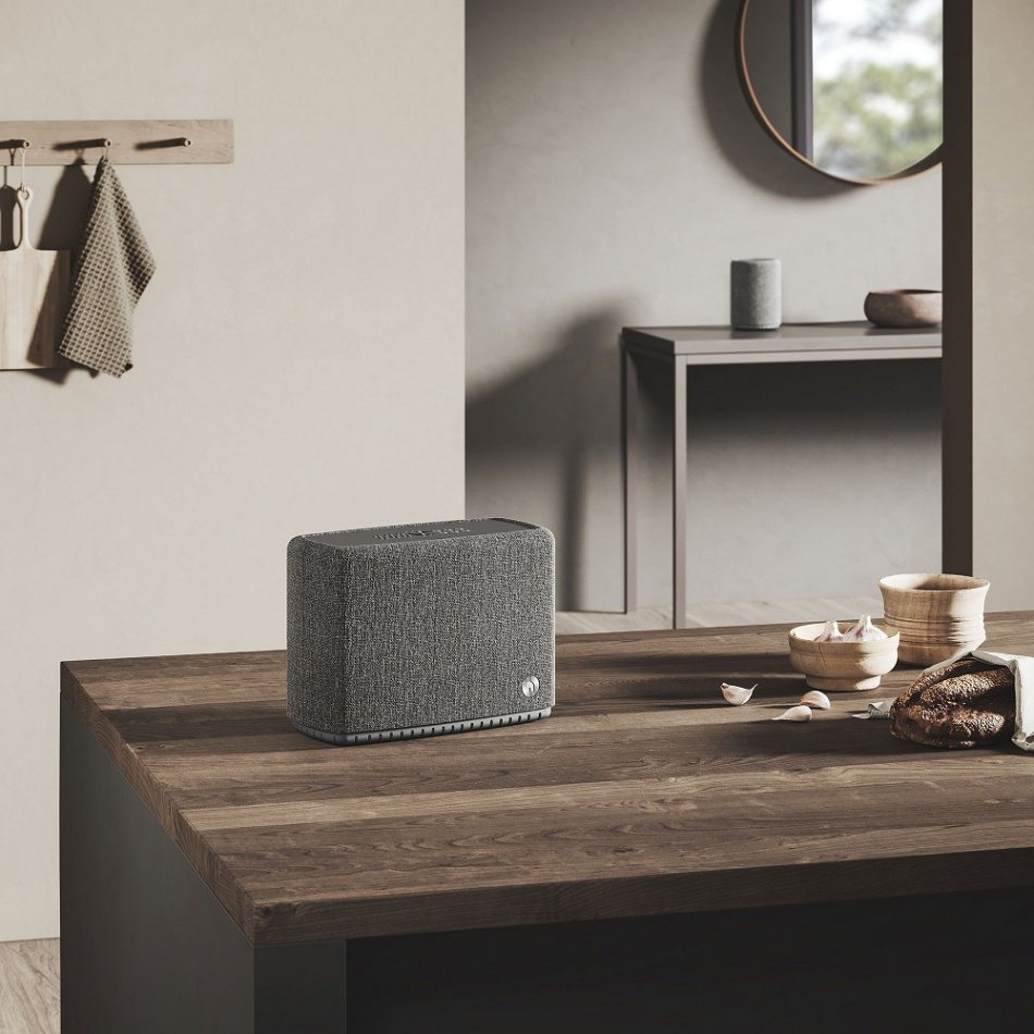 Audio Pro A15 med Chromecast, AirPlay 2 & Bluetooth, mörkgrå
