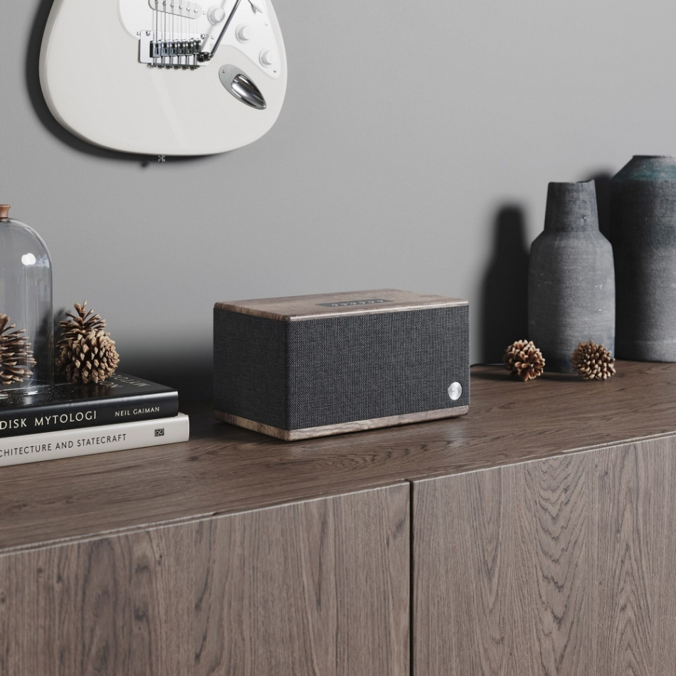 Audio Pro BT5 Bluetooth-högtalare, driftwood