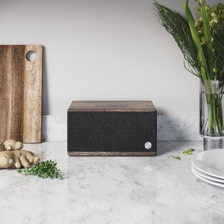 Audio Pro BT5 Bluetooth-högtalare, driftwood