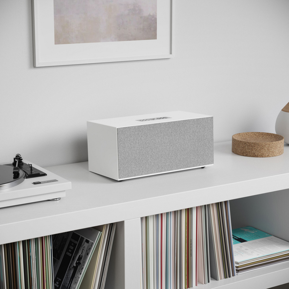 Audio Pro C20 med Chromecast, AirPlay 2 & Bluetooth, vit