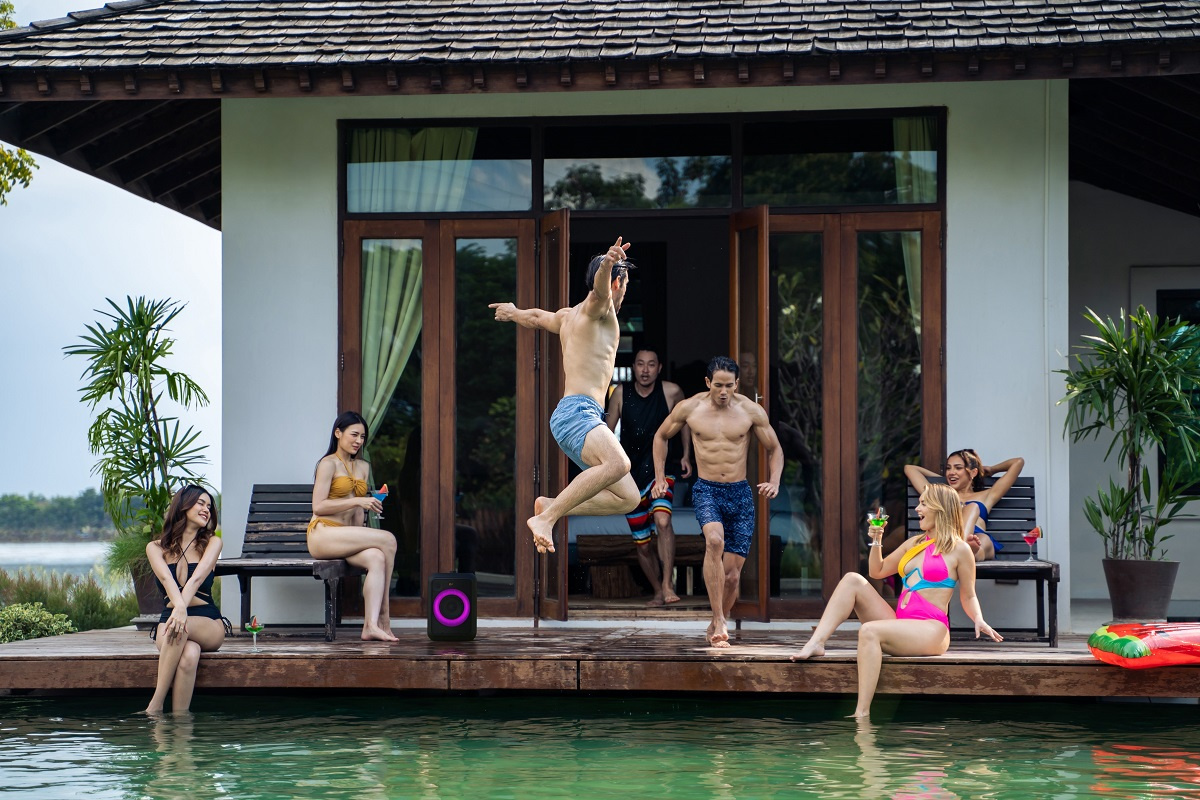 Klipsch Gig XL bärbar Bluetooth partyhögtalare med mikrofon