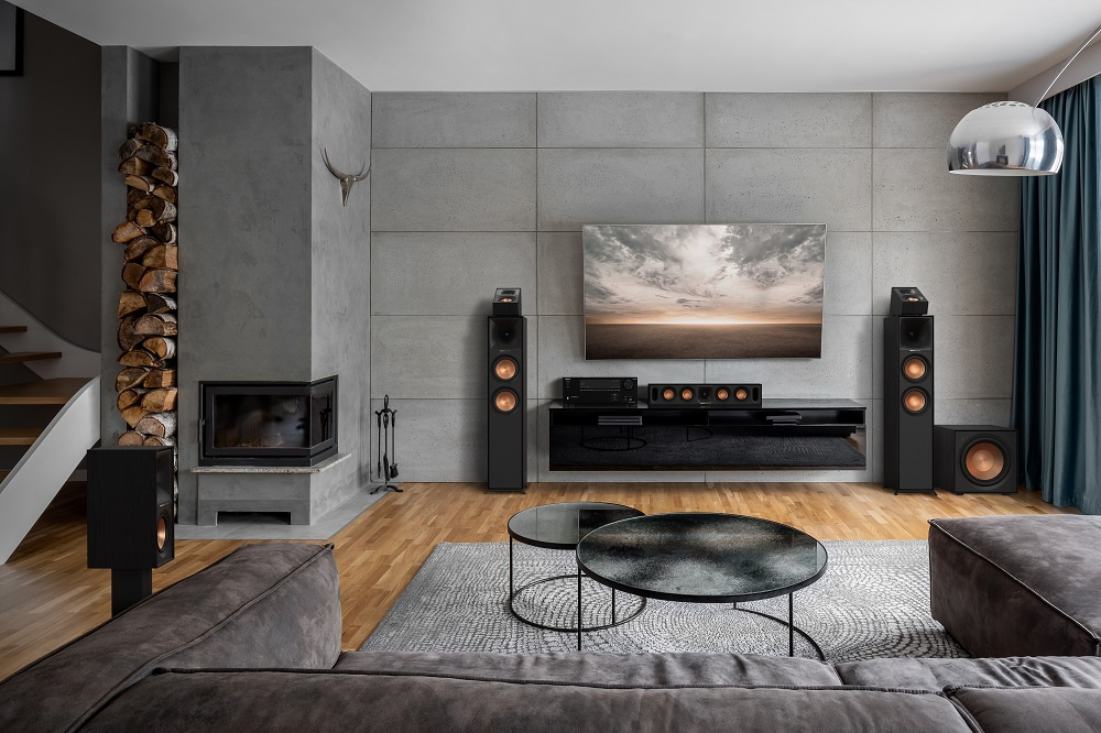 Klipsch R-30C hornladdad centerhögtalare, svart