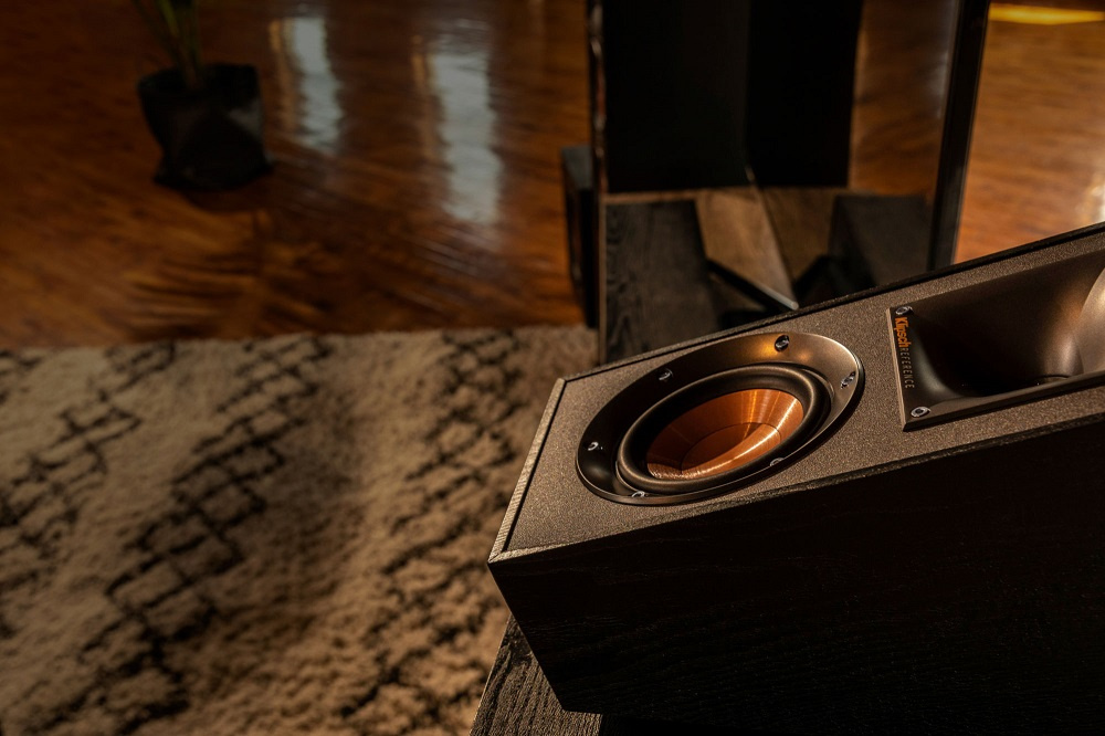 Klipsch R-41SA Dolby Atmos-högtalare, svart par UTFÖRSÄLJNING