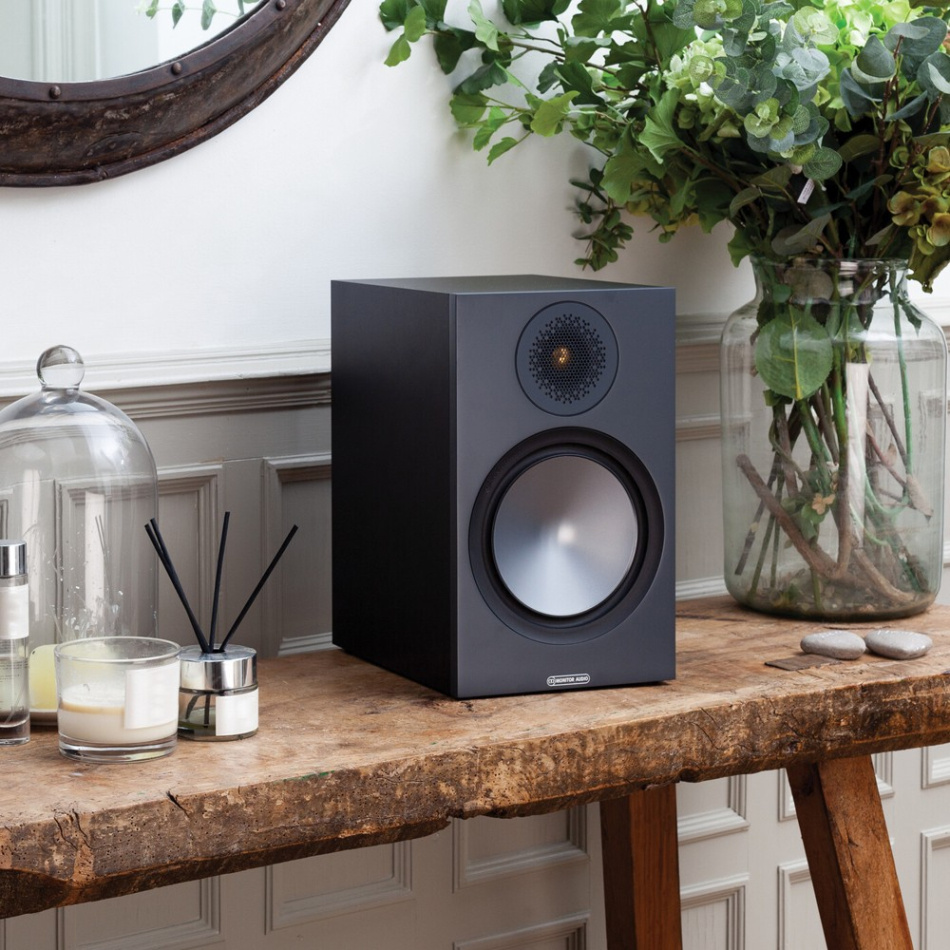 Monitor Audio Monitor 50 4G stativhögtalare, svart par