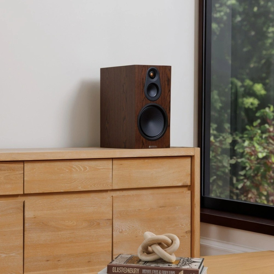 Monitor Audio Silver 100 8G stativhögtalare, valnöt par