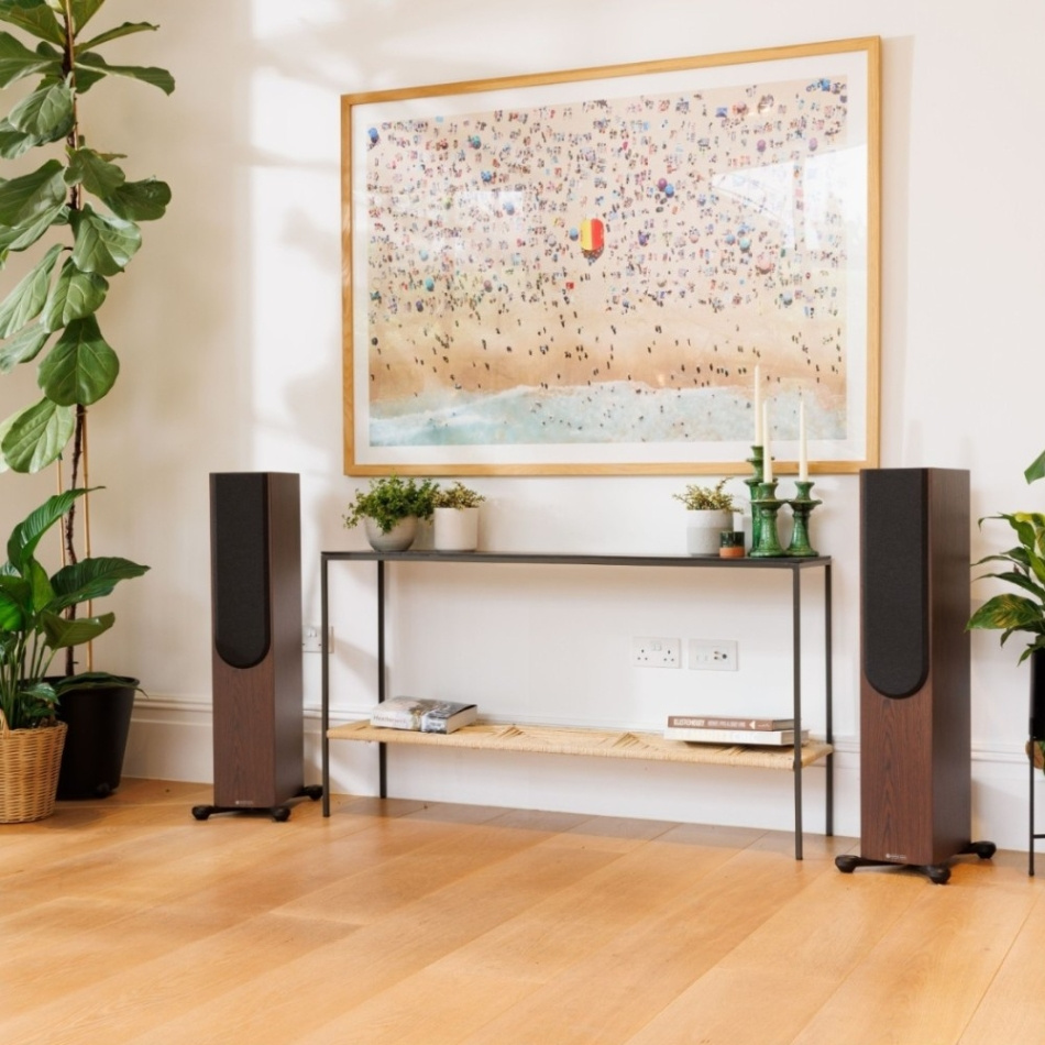 Monitor Audio Silver 300 8G golvhögtalare, valnöt par