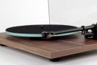 Rega Planar 2 vinylspelare med Nd3 MM-pickup, valnöt Rega Planar 2 vinylspelare med Nd3 MM-pickup, valnöt