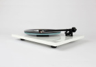 Rega Planar 2 vinylspelare med Nd3 MM-pickup, pianovit Rega Planar 2 vinylspelare med Nd3 MM-pickup, pianovit