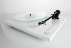 Rega Planar 2 vinylspelare med Carbon MM-pickup, pianovit Rega Planar 2 vinylspelare med Carbon MM-pickup, pianovit