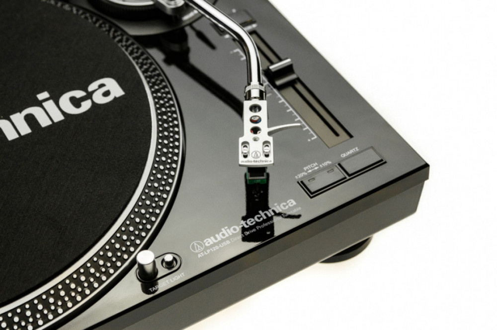 Audio Technica AT-LP120USB HC skivspelare med digitalisering, svart